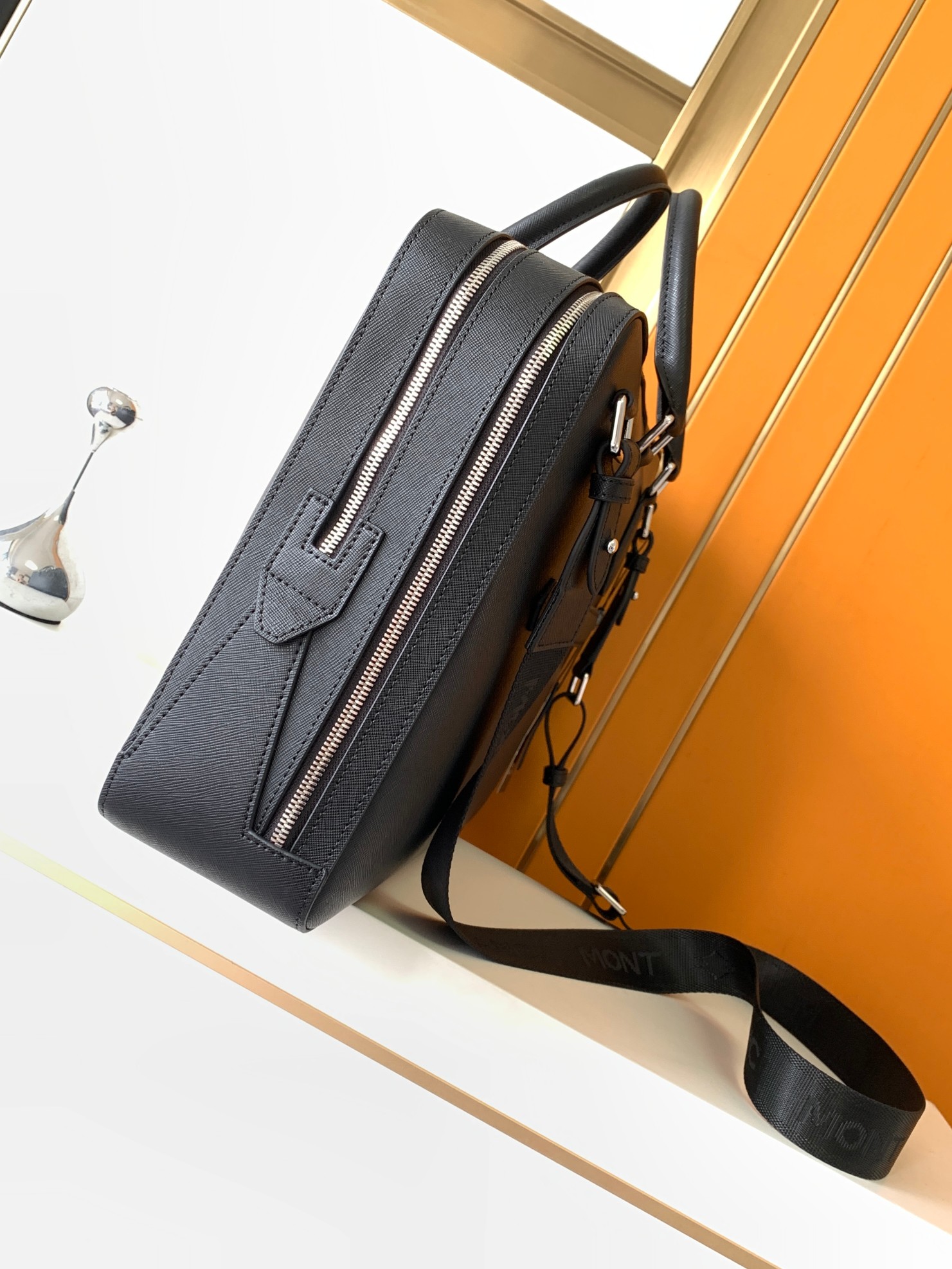 Luxury Men's Top-Handle Bags P – Luxury Bags Laptop Bewertung und Preis