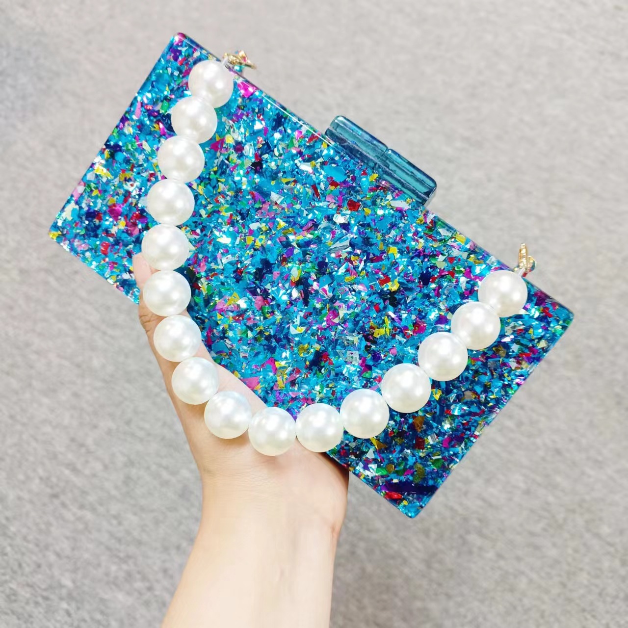 Luxury Acrylic Beaded Clutch B – Luxury Bags Green Bewertung und Preis