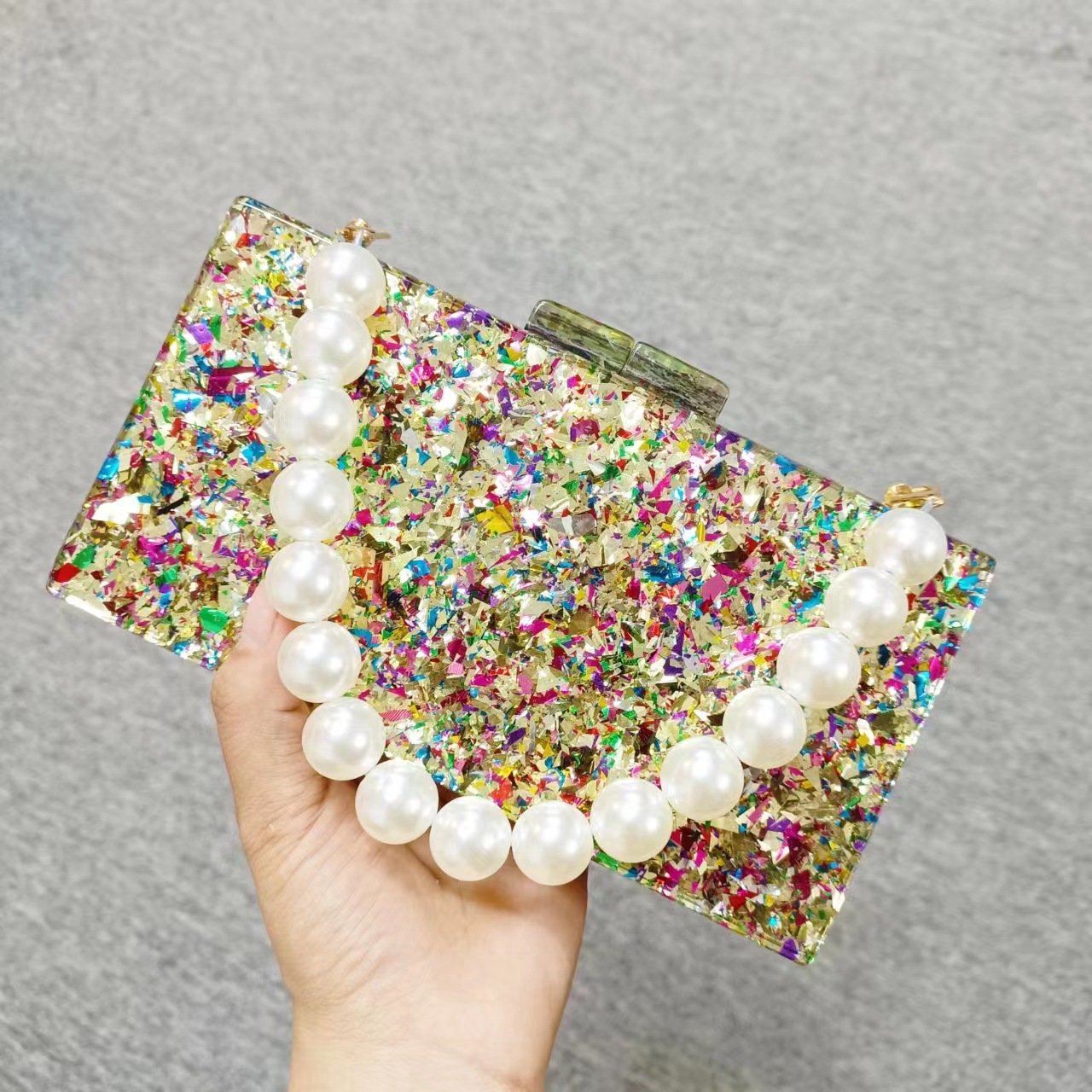 Luxury Acrylic Beaded Clutch B – Luxury Bags Green Bewertung und Preis