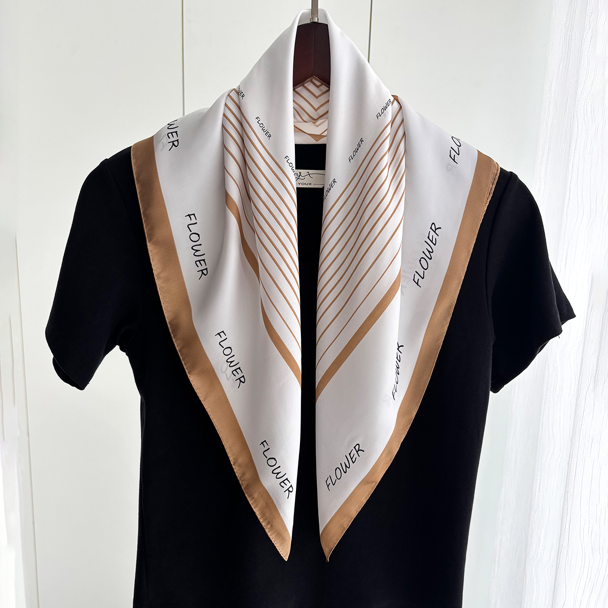 Luxury Print Scarf For Women E – Luxury Bags Online Bewertung und Preis