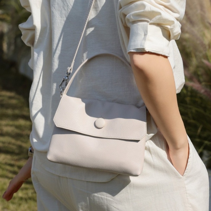 2026 New Women Button Detail H – Structured Handbag Top Handle Bewertung und Preis