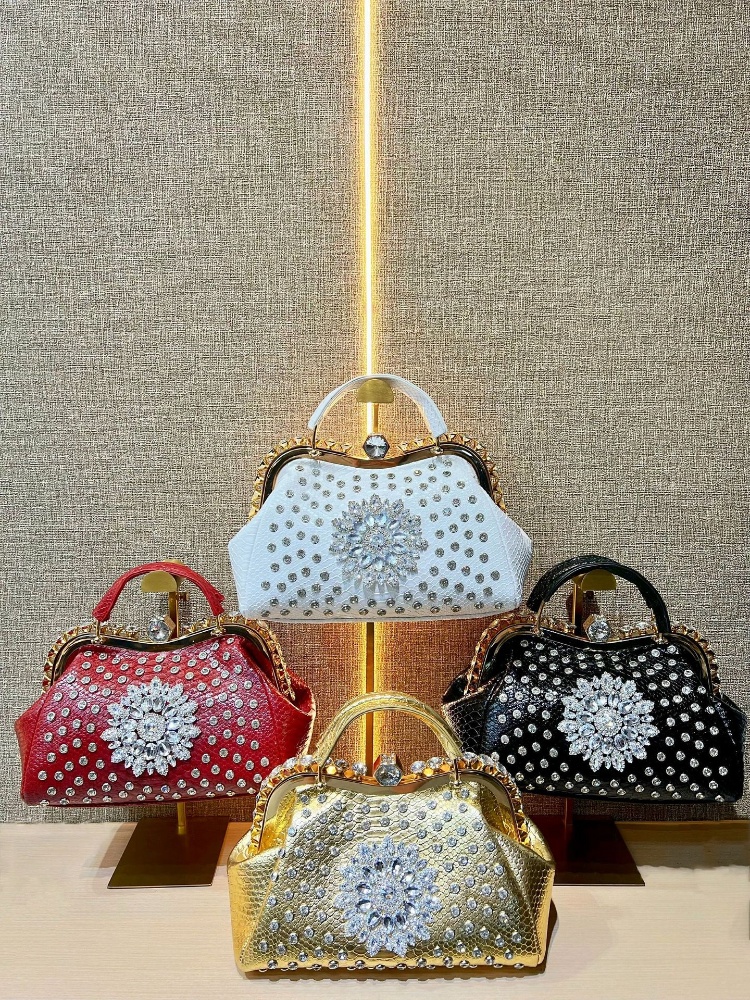 High-level Texture Rhinestones – Luxury Bags Levels Bewertung und Preis