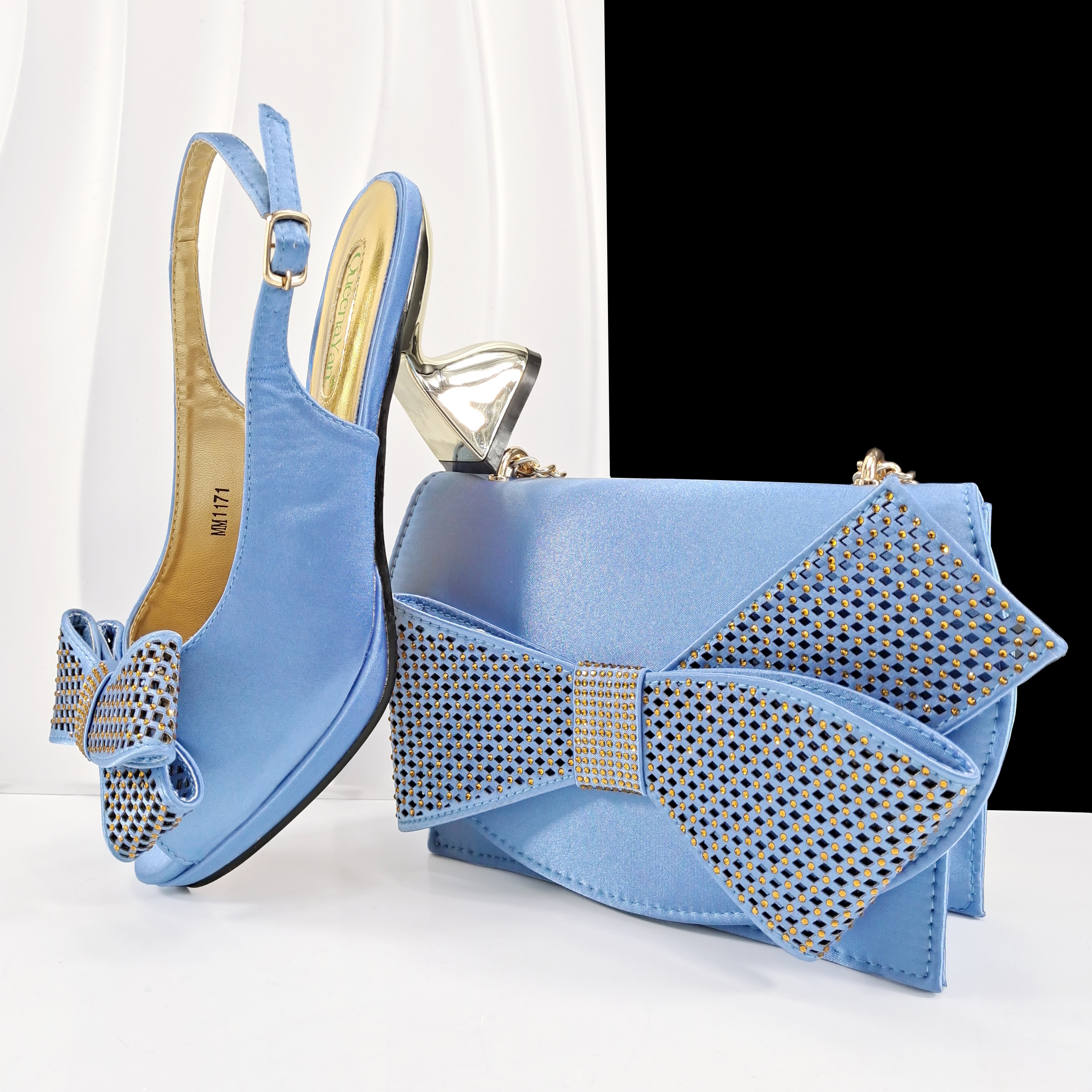 Queena Yan Sky Blue Color Peep – Luxury Bags Online Bewertung und Preis