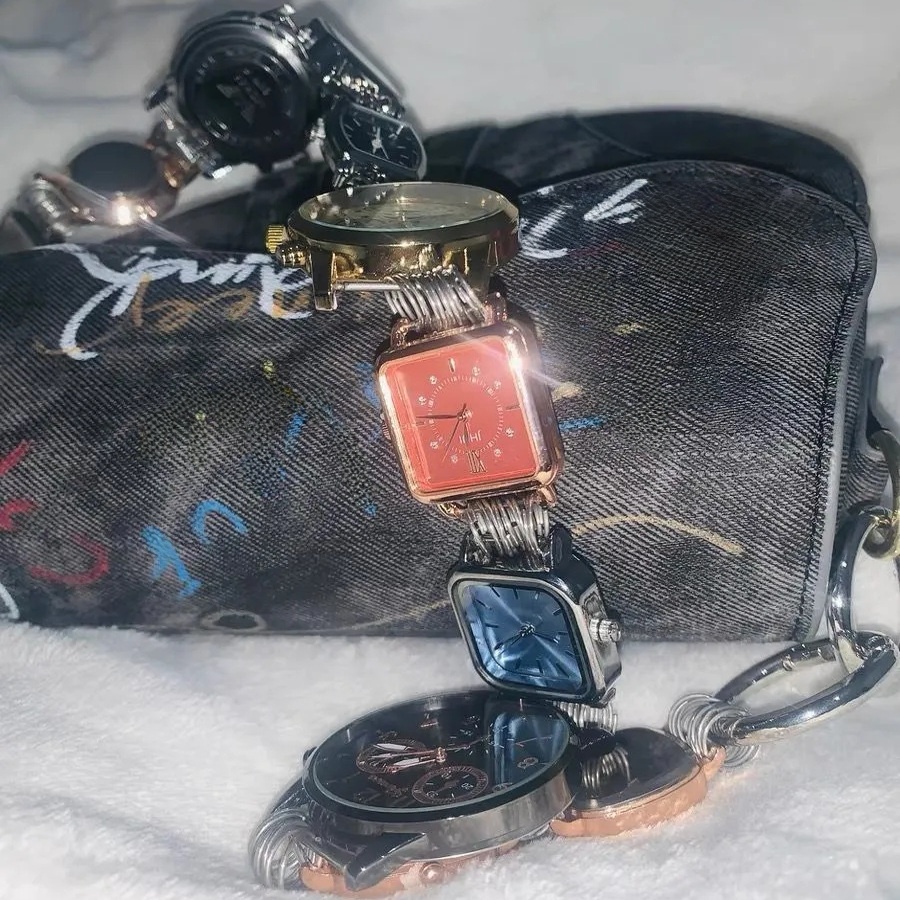 Cool Hand-Drawn Graffiti Heavy – Luxury Bags Dior Bewertung und Preis